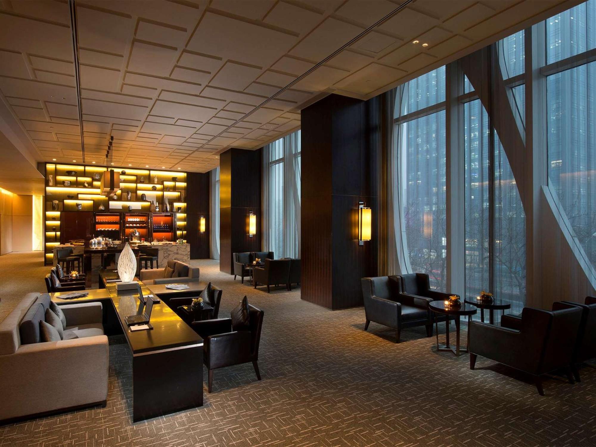 Conrad By Hilton 5*
