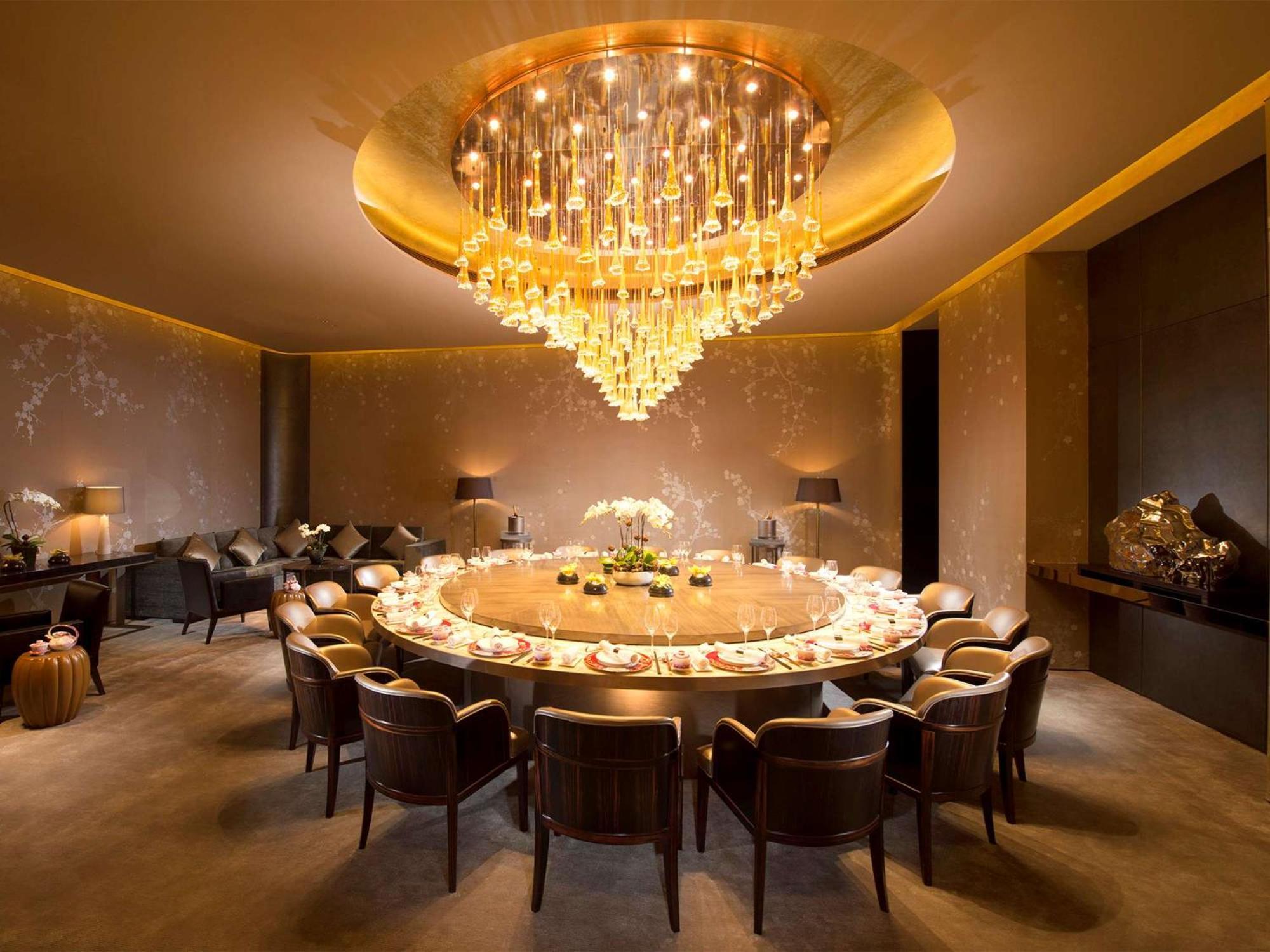 Conrad By Hilton 5*